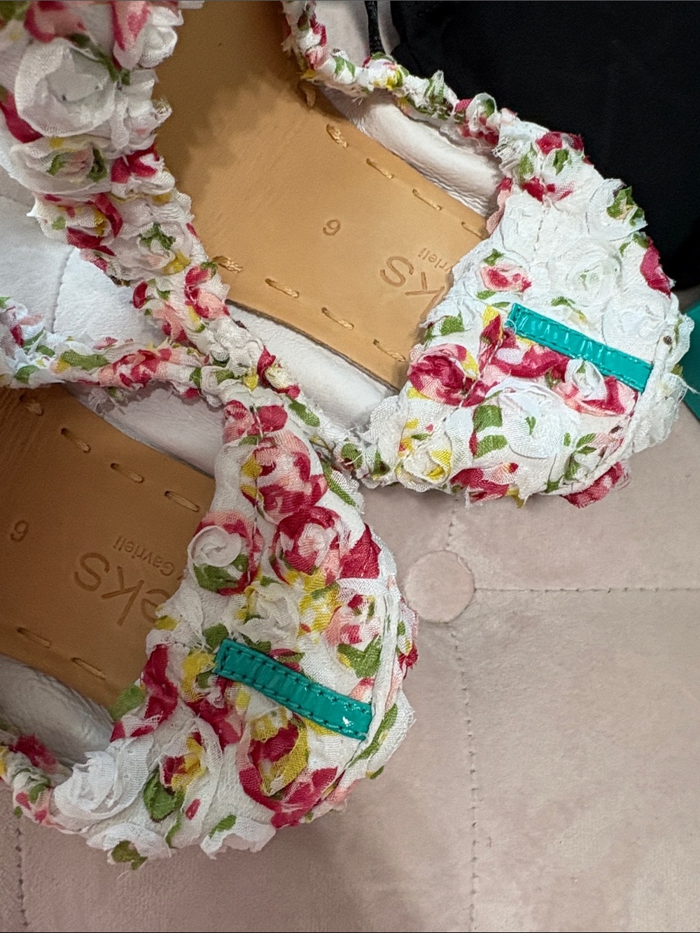 Tieks Floral White Red Green Foldable Ballet Flats - Picture 3 of 5